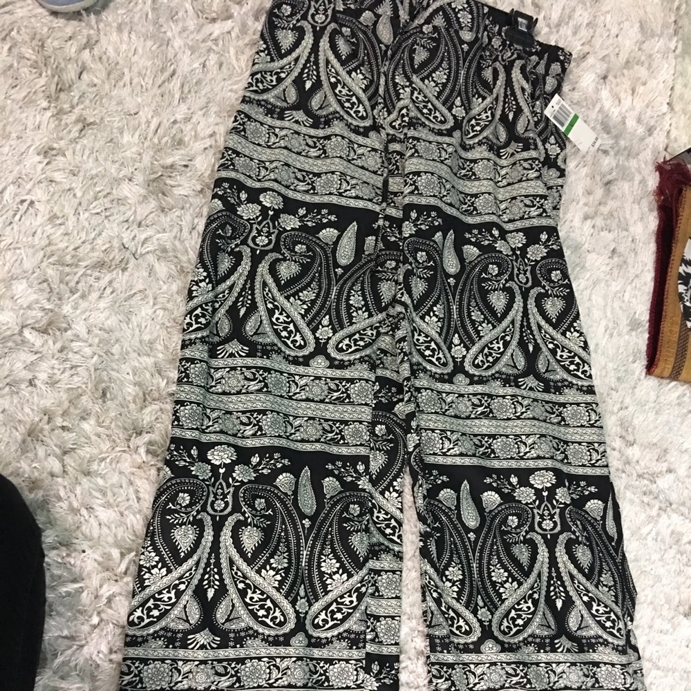 Black Palazzo pants with design